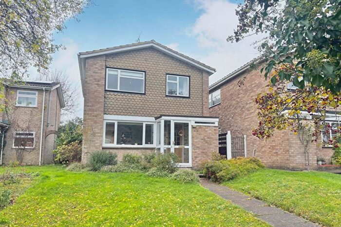 3 Bedroom Detached House For Sale In Oast House Crescent, Farnham, Surrey, GU9