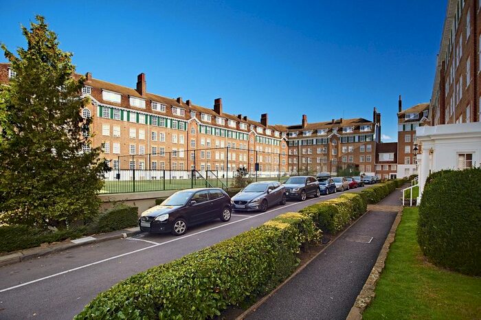 2 Bedroom Flat To Rent In Richmond Hill Court, Richmond Hill, Richmond, TW10