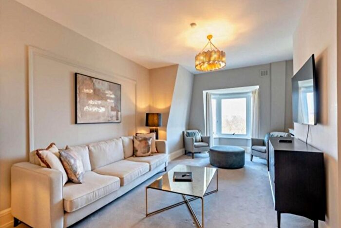 4 Bedroom Apartment To Rent In Park Road, St Johns Wood, London, NW8