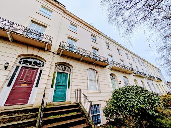 2 Bedroom Flat To Rent In Clarence Square, Cheltenham, GL50