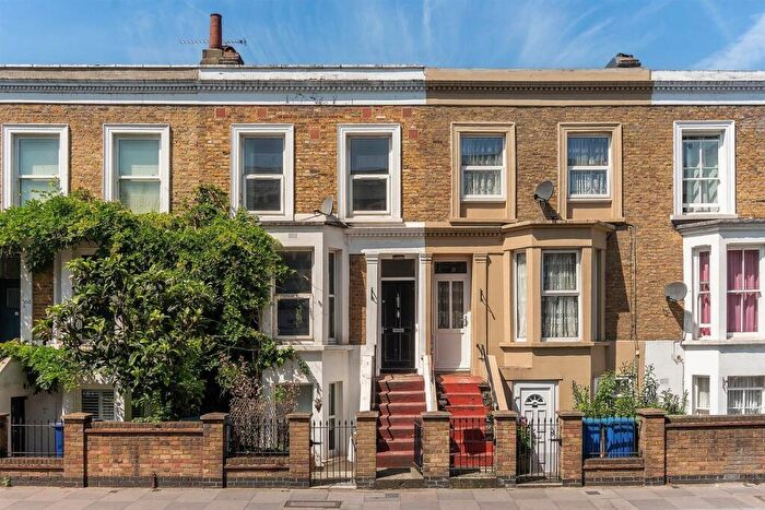 3 Bedroom Maisonette For Sale In Bellenden Road, London, SE15