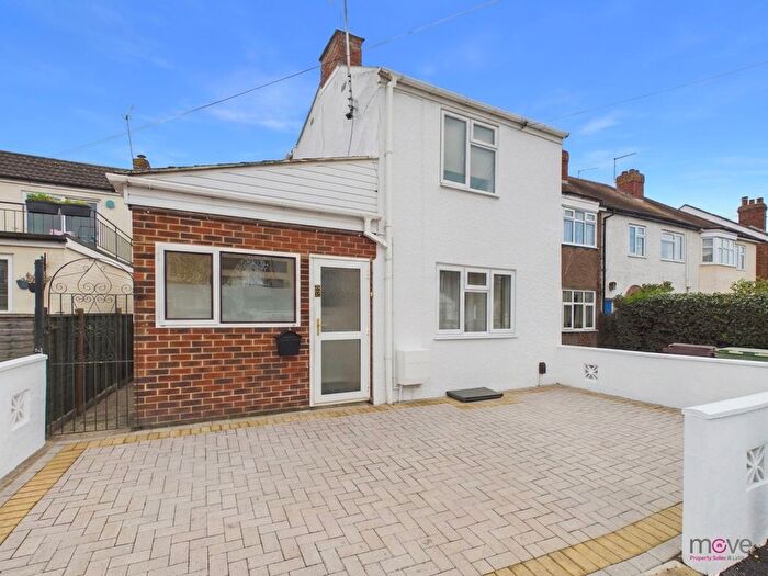 3 Bedroom Detached House For Sale In Alstone Croft, Cheltenham, GL51