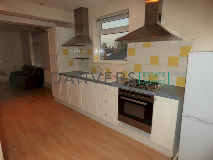 2 Bedroom Flat To Rent In Victoria Street, Fleckney, Leicester, LE8