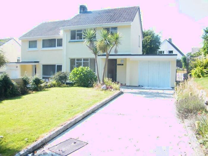 3 Bedroom Property To Rent In Mongleath Road, Falmouth, TR11