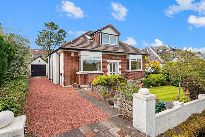 4 Bedroom Detached Bungalow For Sale In Floors Road, Waterfoot, G76