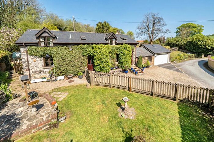 3 Bedroom Detached House For Sale In Brayford, Barnstaple, EX32