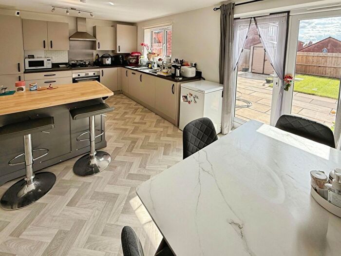 3 Bedroom Detached House For Sale In George Lees Avenue, Priorslee, Telford, TF2
