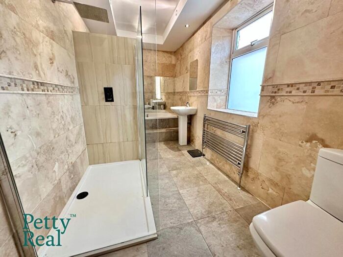 2 Bedroom End Of Terrace House For Sale In Essex Street, Colne, BB8