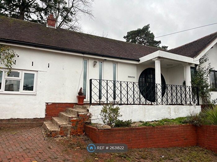 3 Bedroom Bungalow To Rent In The Mayfields, Redditch, B98