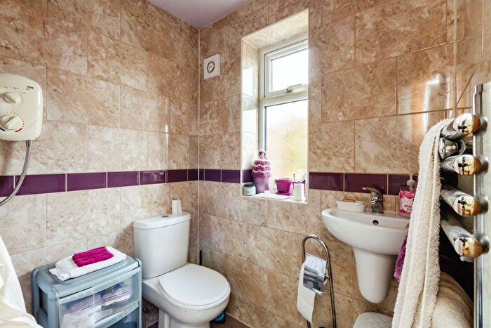 3 Bedroom Terraced House For Sale In Third Avenue, Gedling, Nottingham, NG4