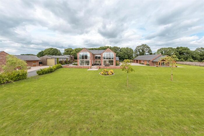 6 Bedroom Detached House For Sale In An Outstanding Detached Family Residence In Little Budworth, CW6