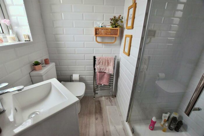 4 Bedroom Detached House For Sale In Sorrel Drive, Hull, HU5