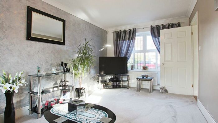 4 Bedroom Detached House For Sale In Low Farm Close, North Frodingham, Driffield, YO25