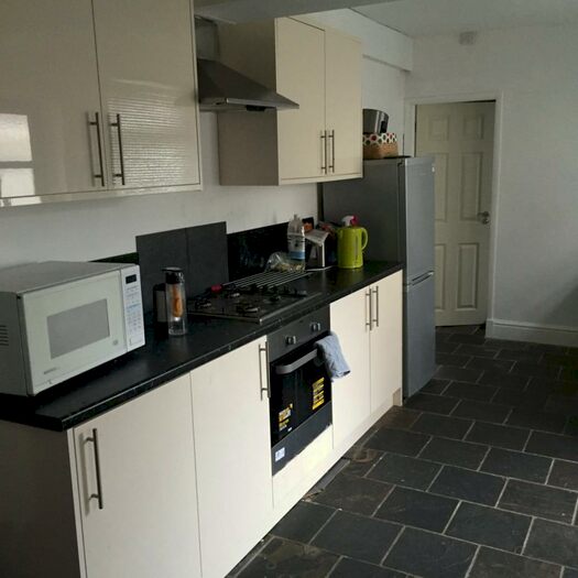 4 Bedroom Terraced House To Rent In Euston Road, Far Cotton, NN4