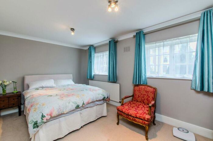 2 Bedroom Maisonette To Rent In Parkhill Road, Belsize Park, London, NW3