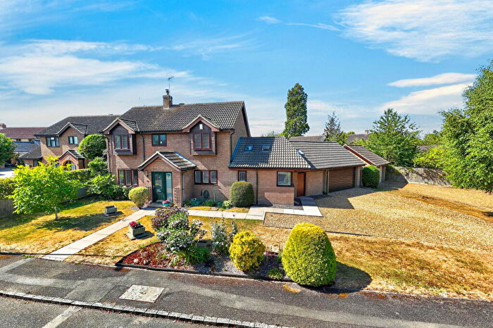 4 Bedroom Detached House For Sale In Britten Close, Chelveston, NN9