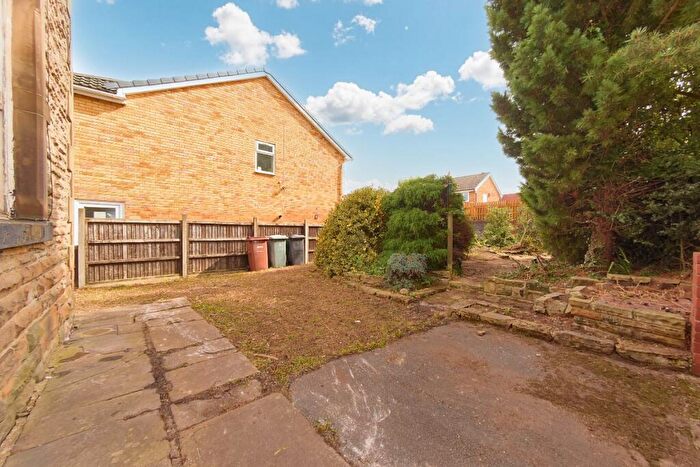 1 Bedroom End Of Terrace House For Sale In Peel Street, Morley, Leeds, LS27
