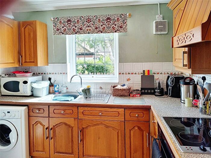 1 Bedroom Bungalow For Sale In Downemead, Telford, Shropshire, TF3