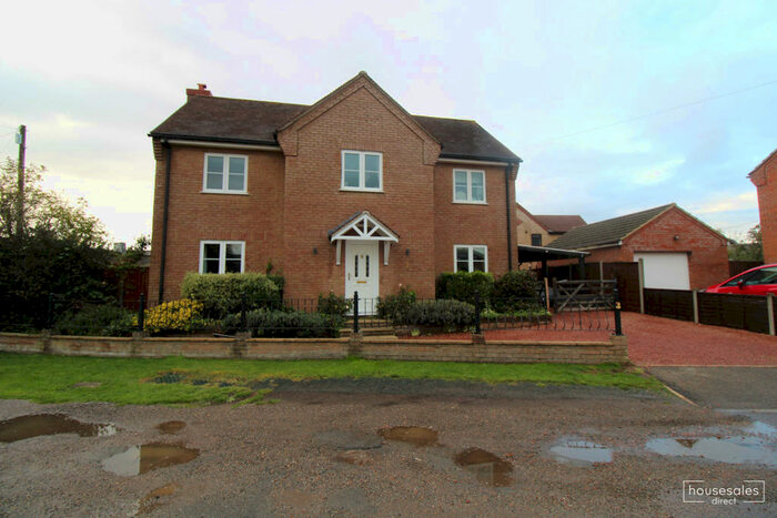 4 Bedroom Detached House For Sale In Clarks Drove Soham, Ely, CB7