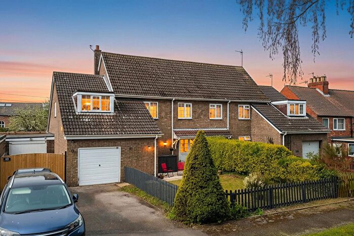 5 Bedroom Semi-Detached House For Sale In Denmark Rise, Brough, HU15