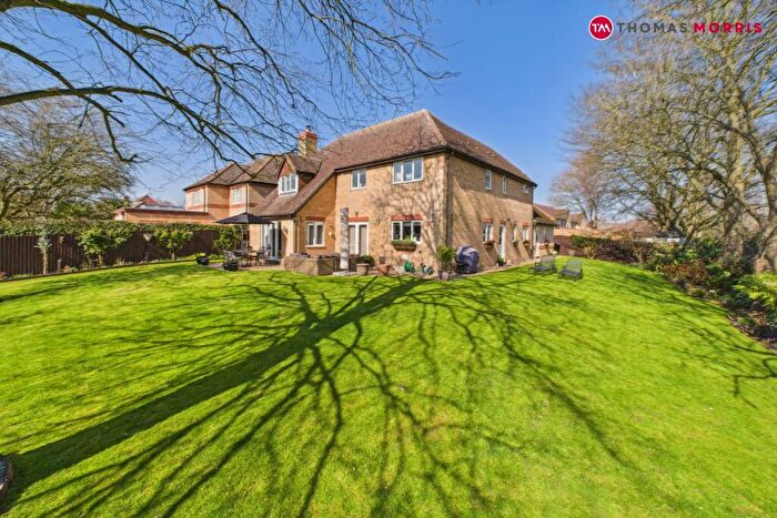 5 Bedroom Detached House For Sale In Laxton Grange, Bluntisham, Huntingdon, Cambridgeshire, PE28