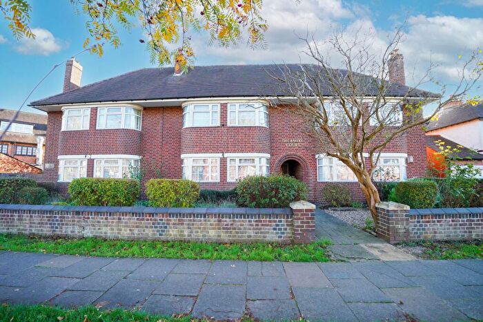 2 Bedroom Flat To Rent In Highfield Road, Hall Green, B28