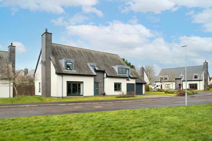 5 Bedroom Detached House For Sale In Spruce Gardens, Cupar Muir, KY15
