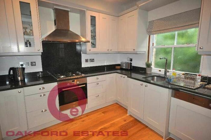 3 Bedroom Flat To Rent In Johns Mews, Holborn, WC1N