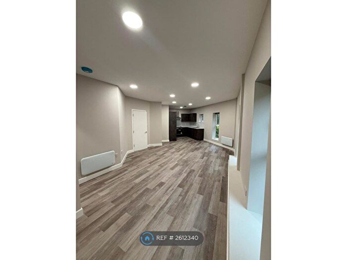 2 Bedroom Flat To Rent In Wedgewood Street, Aylesbury, HP19