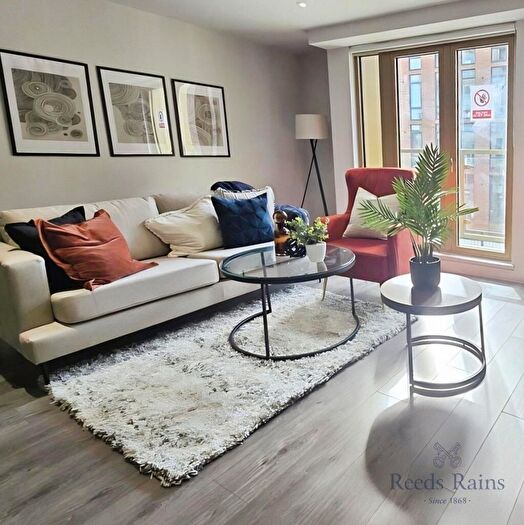 2 Bedroom Apartment To Rent In Brassey Street, Liverpool, Merseyside, L8