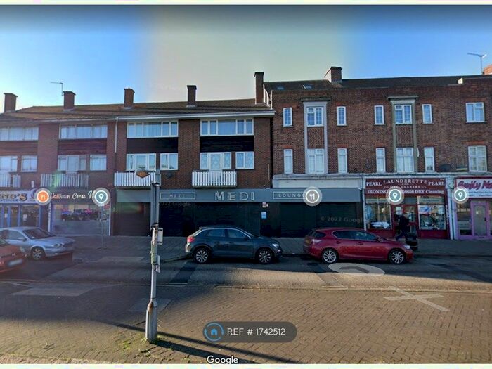 Studio To Rent In High Street Unit, Waltham Cross, EN8