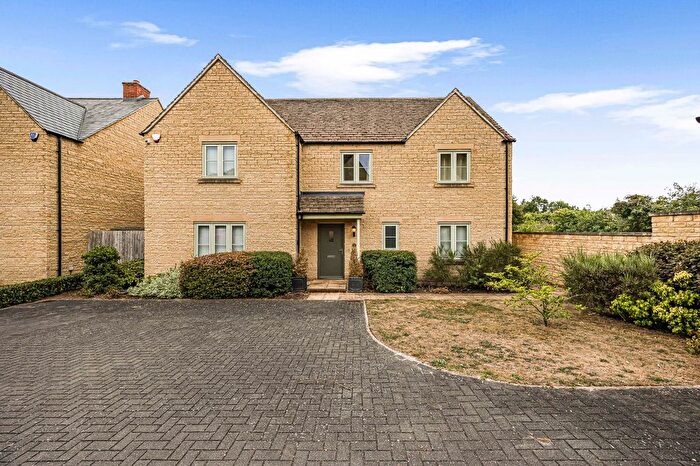 5 Bedroom Detached House For Sale In Dormers Close, Tetbury, Gloucestershire, GL8