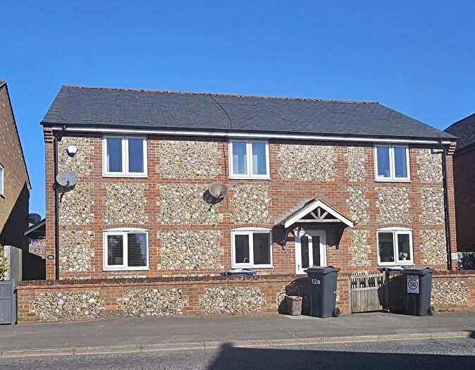 2 Bedroom Semi-Detached House To Rent In High Street, Prestwood, HP16