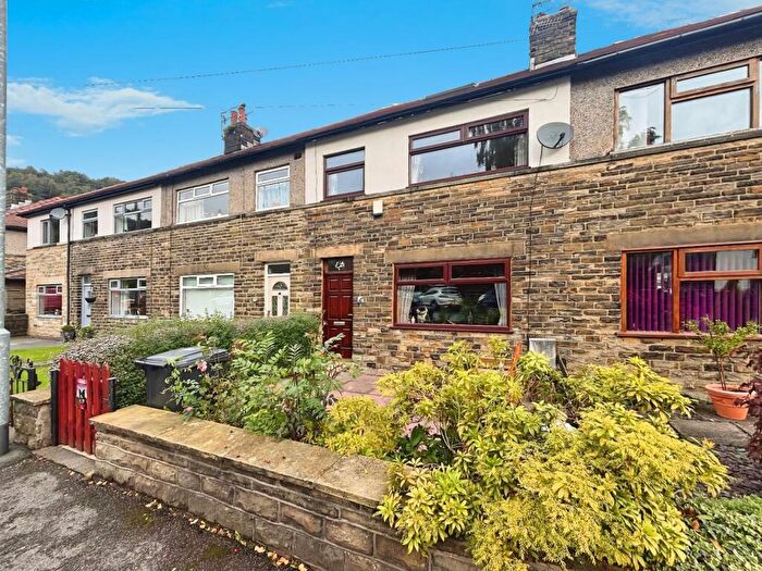 3 Bedroom Terraced House For Sale In Strines Street, Todmorden, OL14