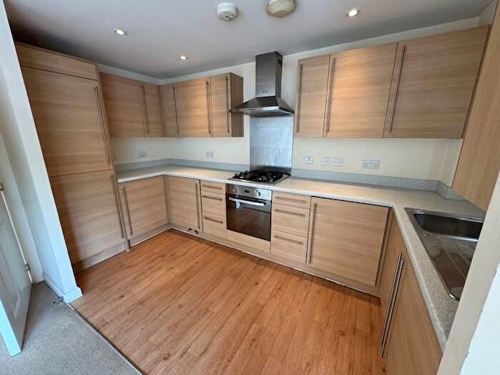 2 Bedroom Flat To Rent In Onyx Crescent, Leicester, LE4