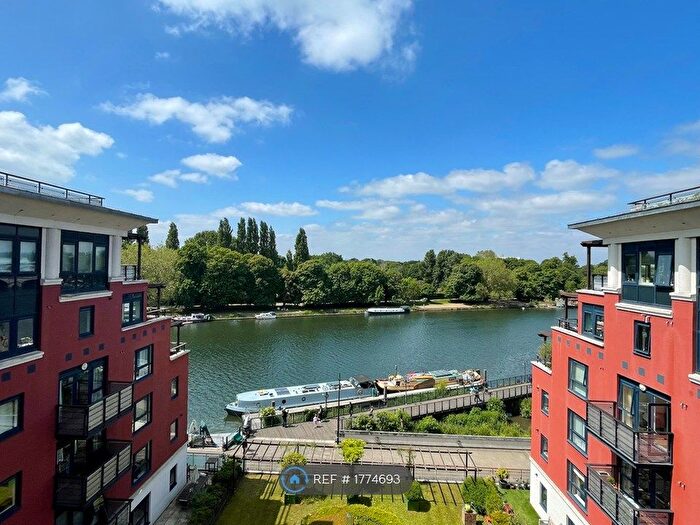 2 Bedroom Flat To Rent In Garricks House, Kingston Upon Thames, KT1