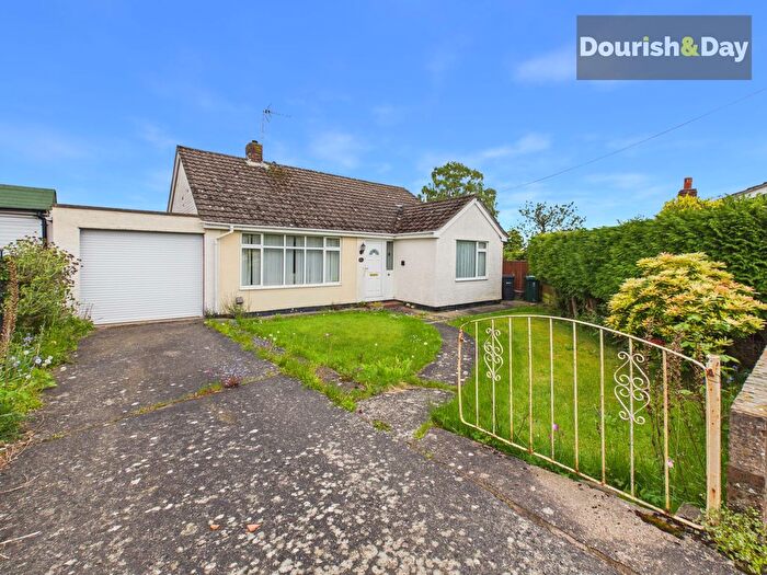 2 Bedroom Detached House For Sale In Hebers Close, Oathills, SY14