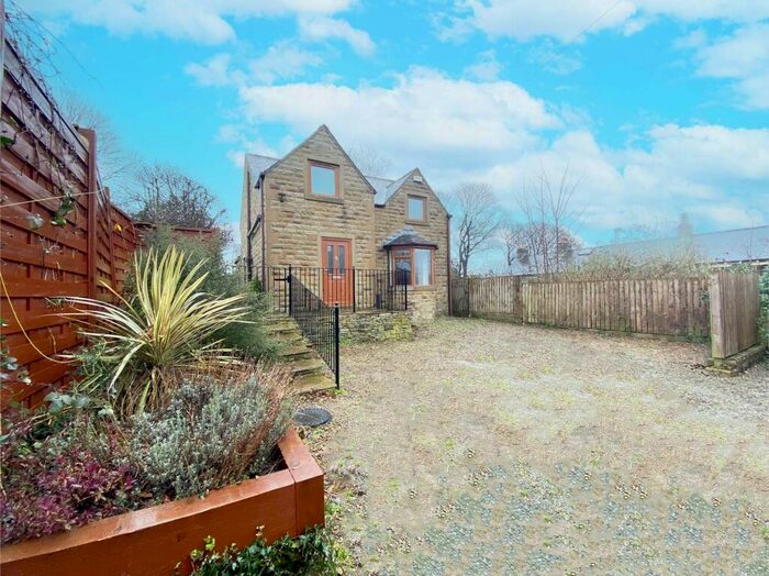 3 Bedroom Detached House To Rent In Leak Hall Road, Denby Dale, HD8