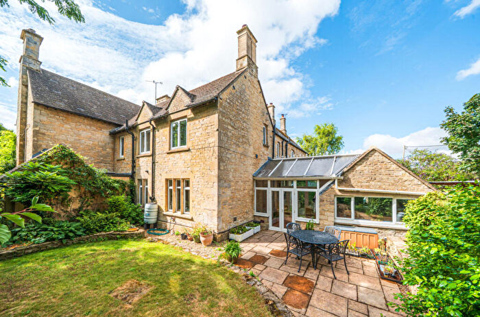 4 Bedroom Semi-Detached House For Sale In Church Lane, Hailey, Witney, OX29