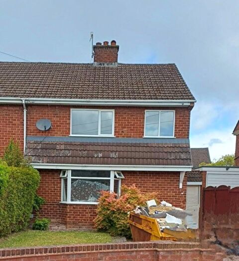 3 Bedroom Semi Detached House To Rent In Corbett Close, Bromsgrove, B60