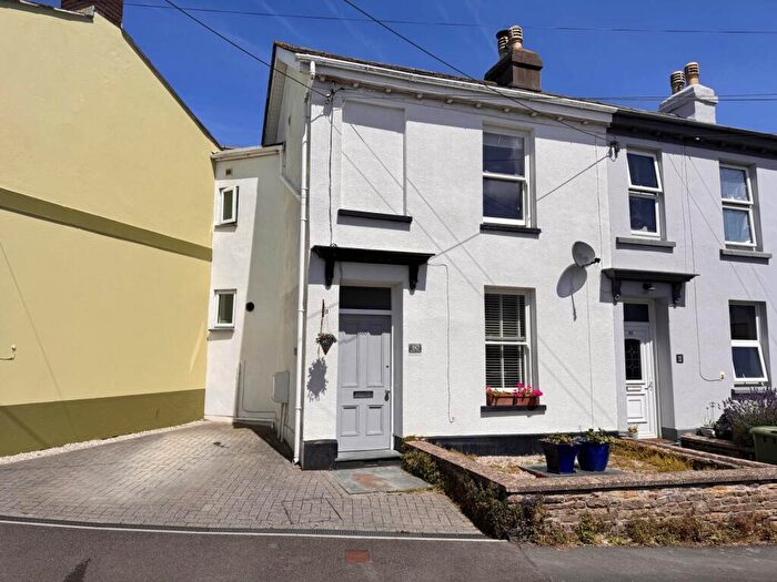 4 Bedroom House For Sale In Cross Street, Northam, EX39