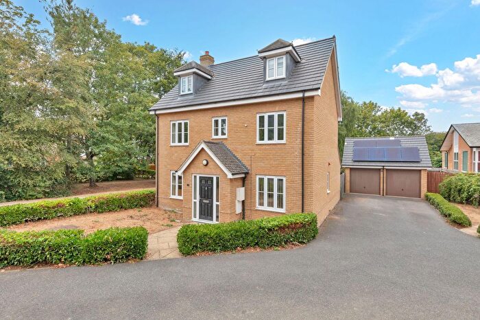 5 Bedroom Detached House For Sale In Anvil Way, Kennett, CB8