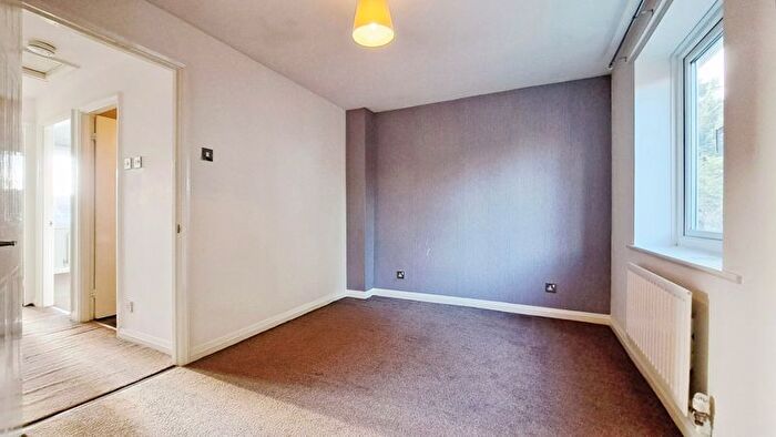 3 Bedroom Terraced House For Sale In Friars Way, Fenham, Newcastle Upon Tyne, NE5
