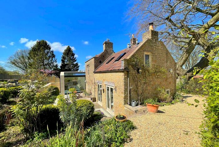 5 Bedroom Semi-Detached House For Sale In North Stoke, Bath, BA1