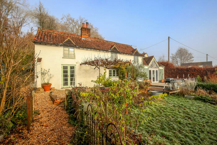 3 Bedroom Detached House For Sale In Newtown, Sixpenny Handley, Salisbury, SP5