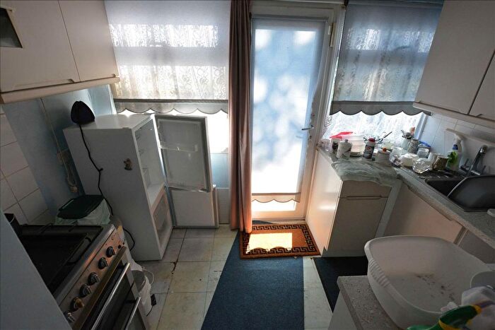 2 Bedroom Terraced House For Sale In Fernside Avenue, Feltham, Middlesex, TW13