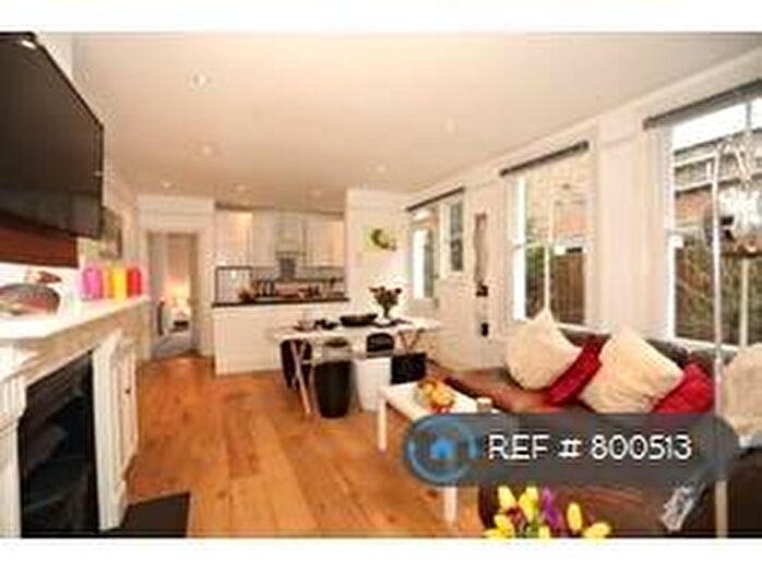 3 Bedroom Terraced House To Rent In Barnard Road, London, SW11