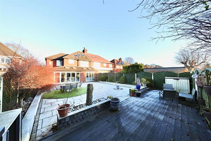 4 Bedroom Semi-Detached House For Sale In Wolfreton Lane, Willerby, Hull, HU10