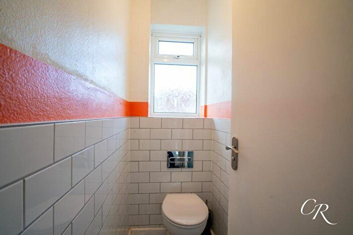 2 Bedroom Apartment For Sale In Sterling Court, Cheltenham, GL51