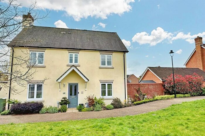 4 Bedroom Detached House To Rent In Blandford, DT11